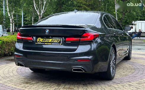 BMW 5 серия 2017 - фото 7