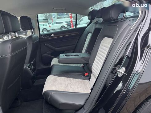 Volkswagen Passat 2018 - фото 26