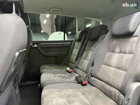 Volkswagen Touran 2012 - фото 14