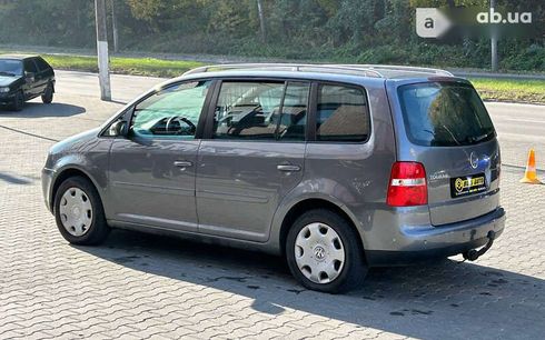 Volkswagen Touran 2004 - фото 4