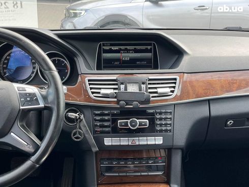 Mercedes-Benz E-Класс 2014 синий - фото 35