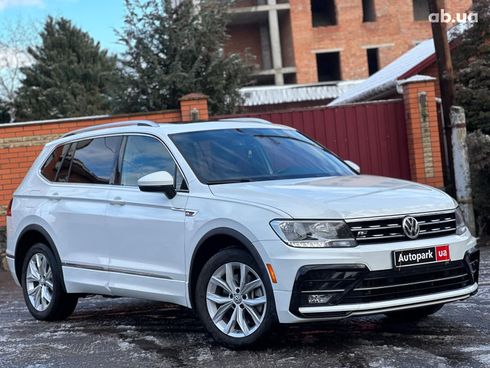 Volkswagen Tiguan 2018 белый - фото 8