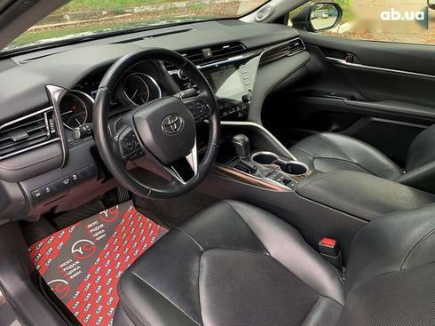 Toyota Camry 2019 - фото 27