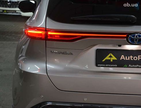 Toyota Venza 2021 - фото 17