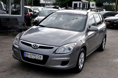 Hyundai Elantra 2012 - фото 30