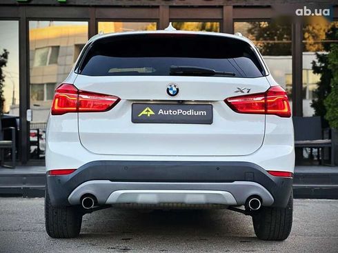 BMW X1 2016 - фото 9