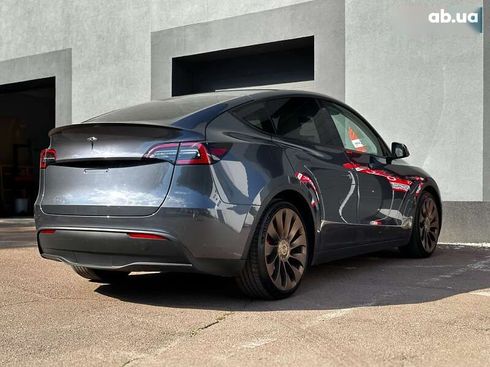 Tesla Model Y 2023 - фото 10