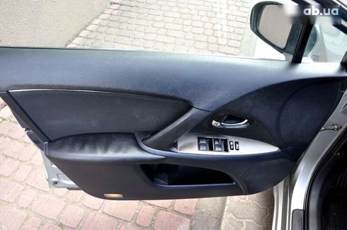 Toyota Avensis 2011 - фото 14
