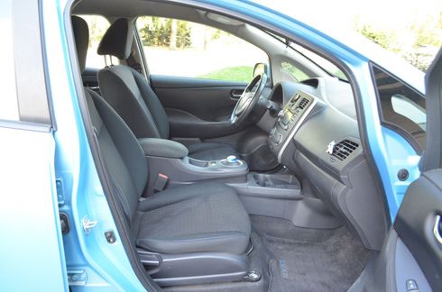 Nissan Leaf 2015 синий - фото 11