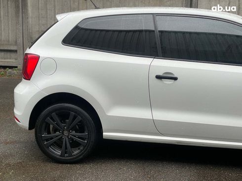 Volkswagen Polo 2015 белый - фото 5