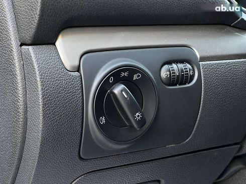 Volkswagen Golf 2011 - фото 11