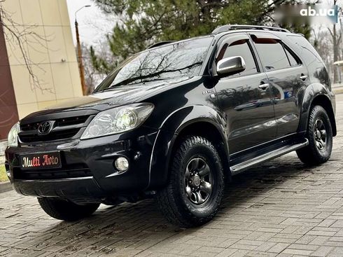 Toyota Fortuner 2007 - фото 2