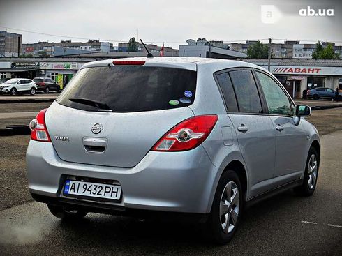 Nissan Tiida 2011 - фото 3