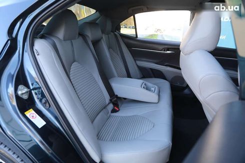 Toyota Camry 2018 - фото 8
