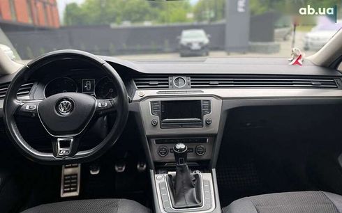Volkswagen Passat 2016 - фото 13