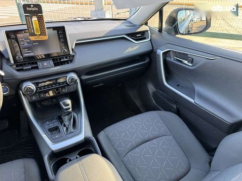Toyota RAV4 2021 - фото 29