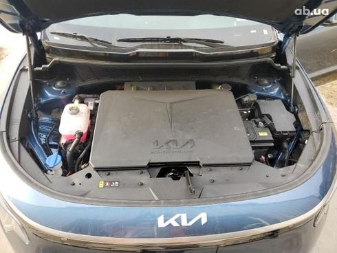 Kia Niro EV 2024 синий - фото 8