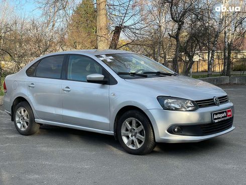 Volkswagen Polo 2012 серый - фото 5