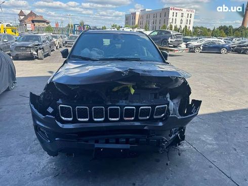 Jeep Compass 2023 - фото 2