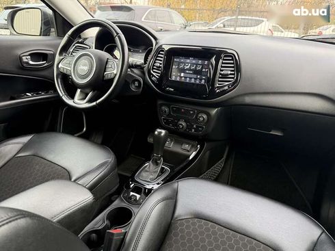 Jeep Compass 2021 - фото 27