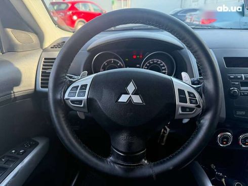 Mitsubishi Outlander 2010 - фото 15