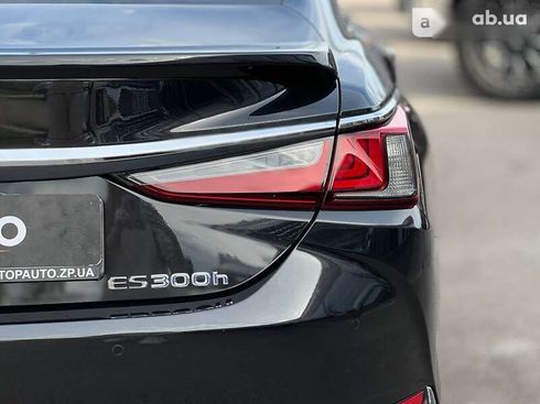 Lexus ES 2021 - фото 17