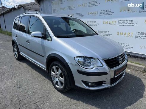 Volkswagen Touran 2009 - фото 3