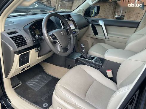 Toyota Land Cruiser Prado 2019 - фото 2