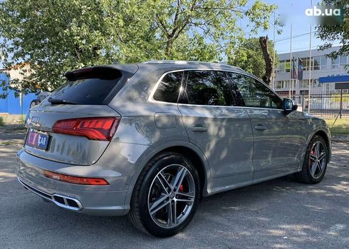 Audi SQ5 2018 - фото 23