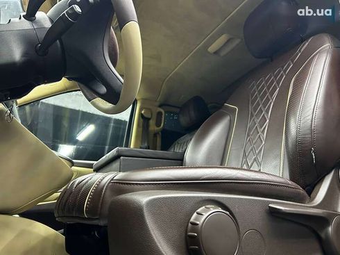 Mercedes-Benz V-Класс 2021 - фото 7