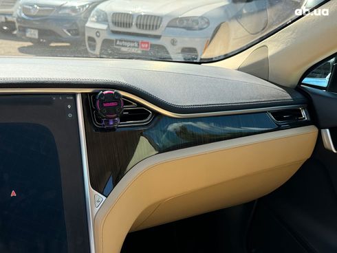 Tesla Model S 2013 белый - фото 35