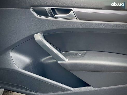 Volkswagen Passat 2016 - фото 25