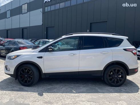 Ford Escape 2017 белый - фото 18