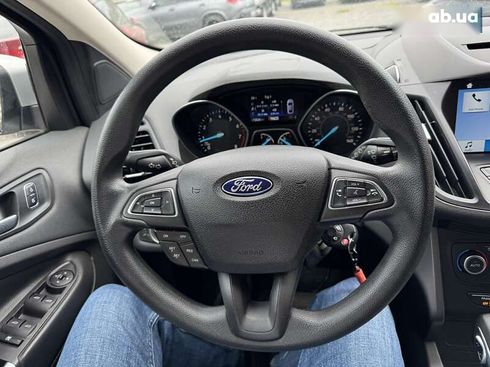 Ford Escape 2017 - фото 28