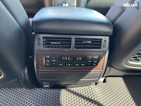 Toyota Land Cruiser 2019 - фото 30