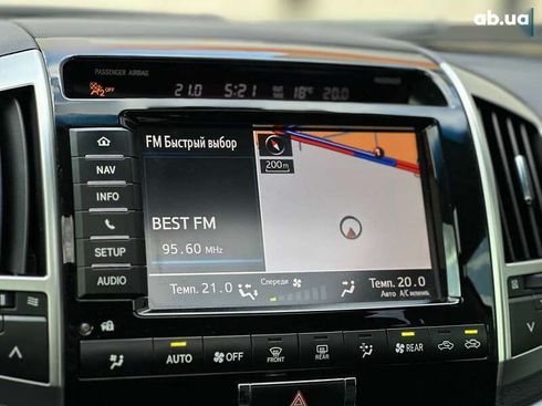 Toyota Land Cruiser 2014 - фото 25