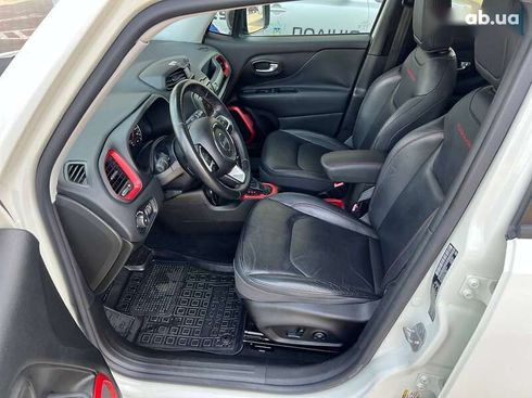 Jeep Renegade 2016 - фото 10