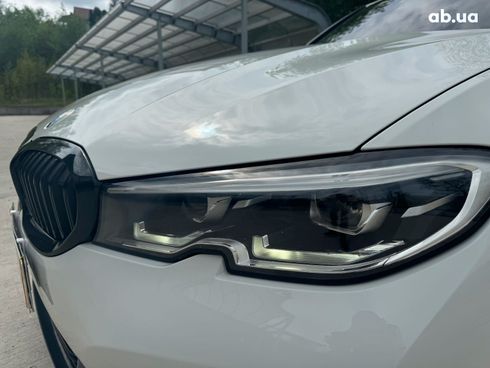 BMW 3 серия 2019 белый - фото 12