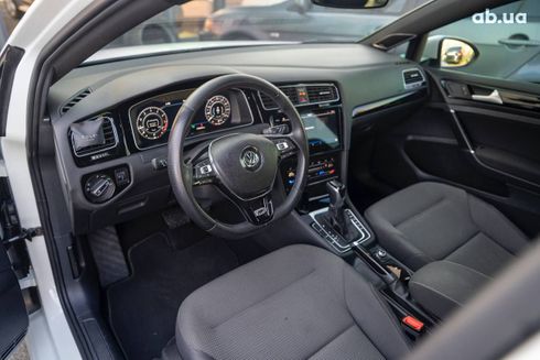 Volkswagen Golf 2017 - фото 9