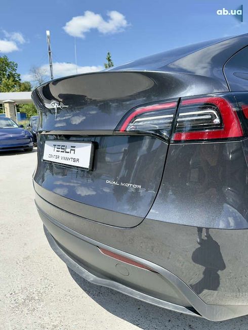 Tesla Model Y 2024 - фото 17