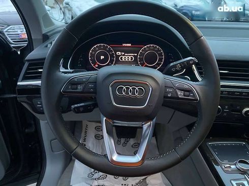 Audi Q7 2017 - фото 15