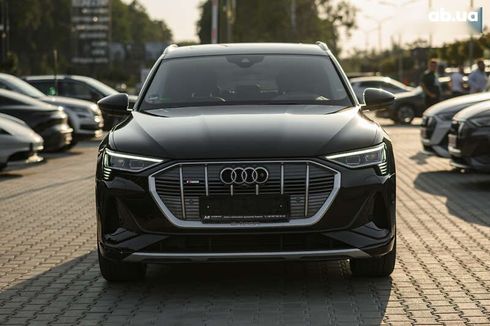 Audi E-Tron 2021 - фото 14