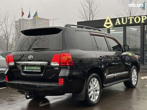 Toyota Land Cruiser 2013 - фото 9