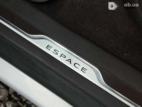 Renault Espace 2015 - фото 30