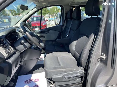 Renault Trafic 2019 - фото 11