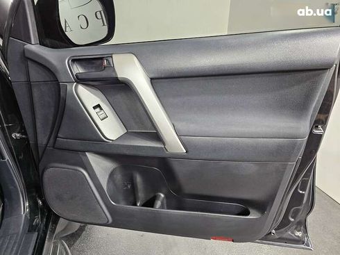 Toyota Land Cruiser Prado 2019 - фото 22