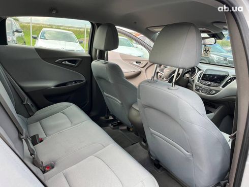 Chevrolet Malibu 2019 серый - фото 22