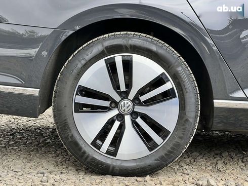 Volkswagen Passat 2021 - фото 26