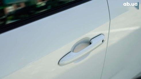Toyota RAV4 2019 - фото 13