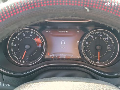 Jeep Cherokee 2019 красный - фото 29